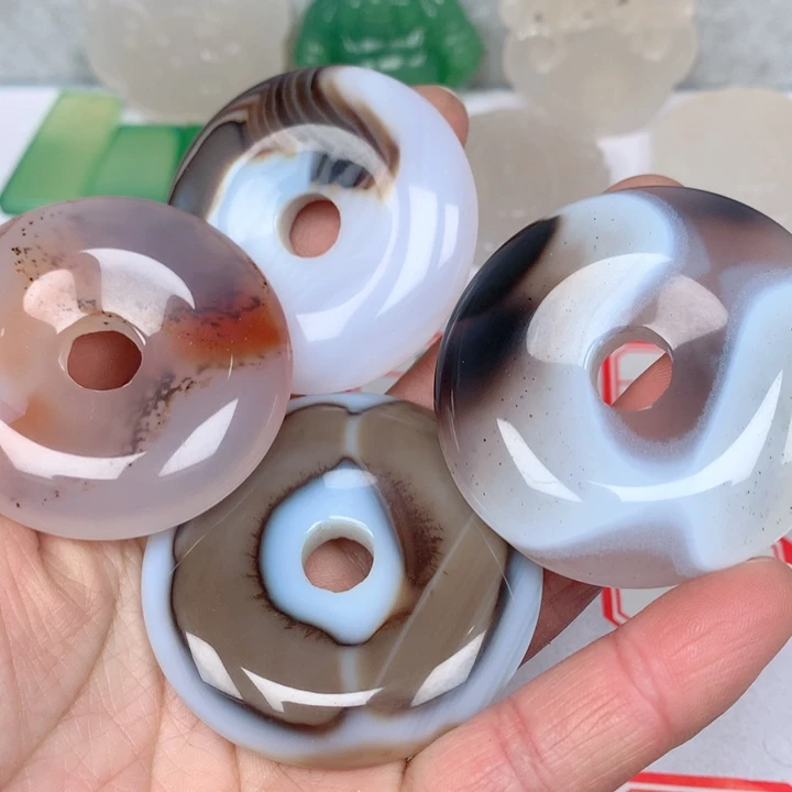 玛瑙/玉髓颈饰未镶嵌希**好