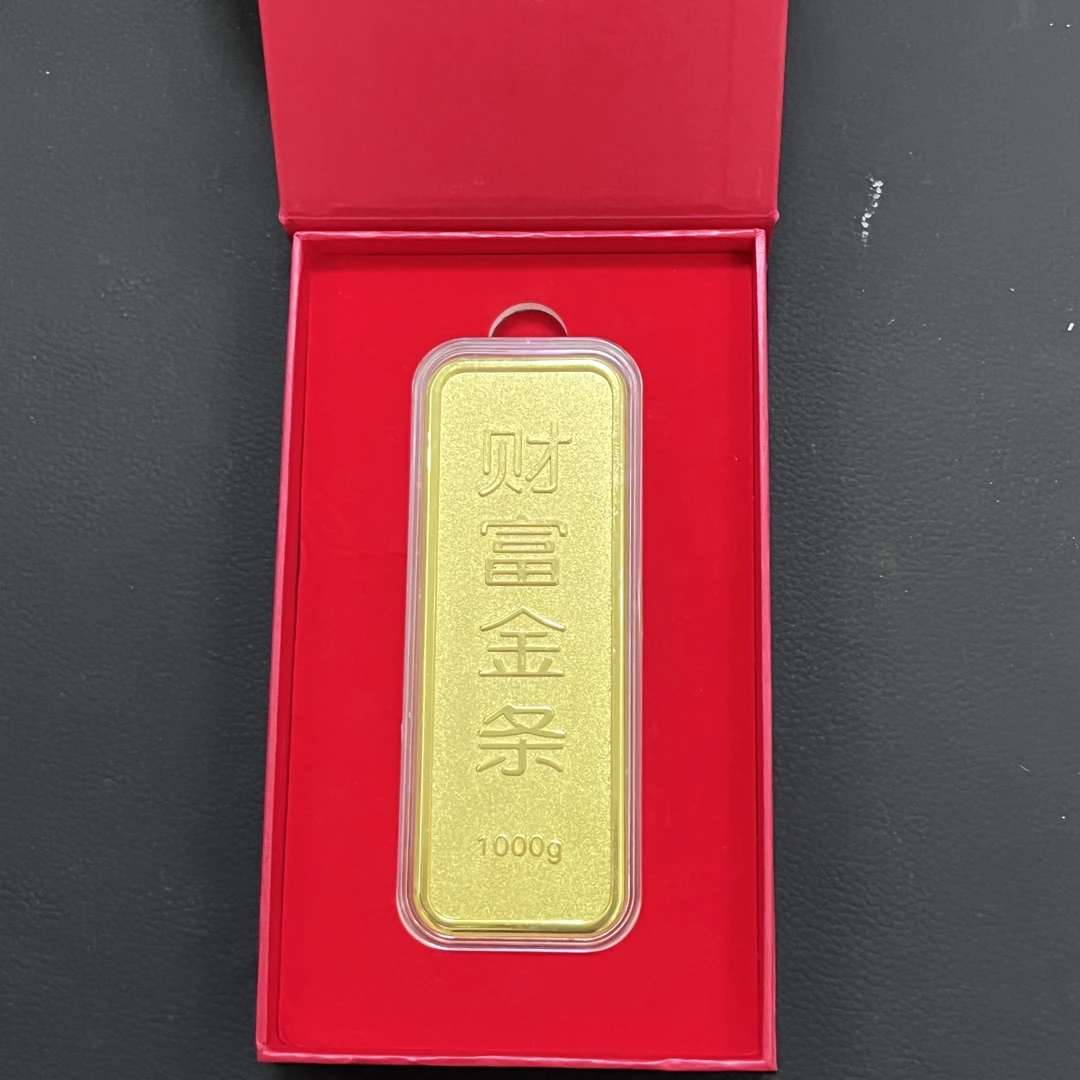 10   时尚金色工艺摆件1000g