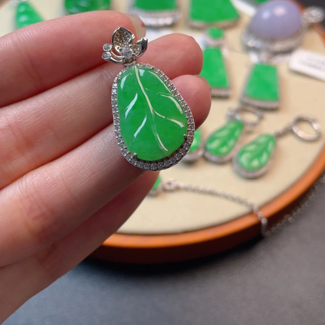 翡翠吊坠(不含链)银S925镶嵌