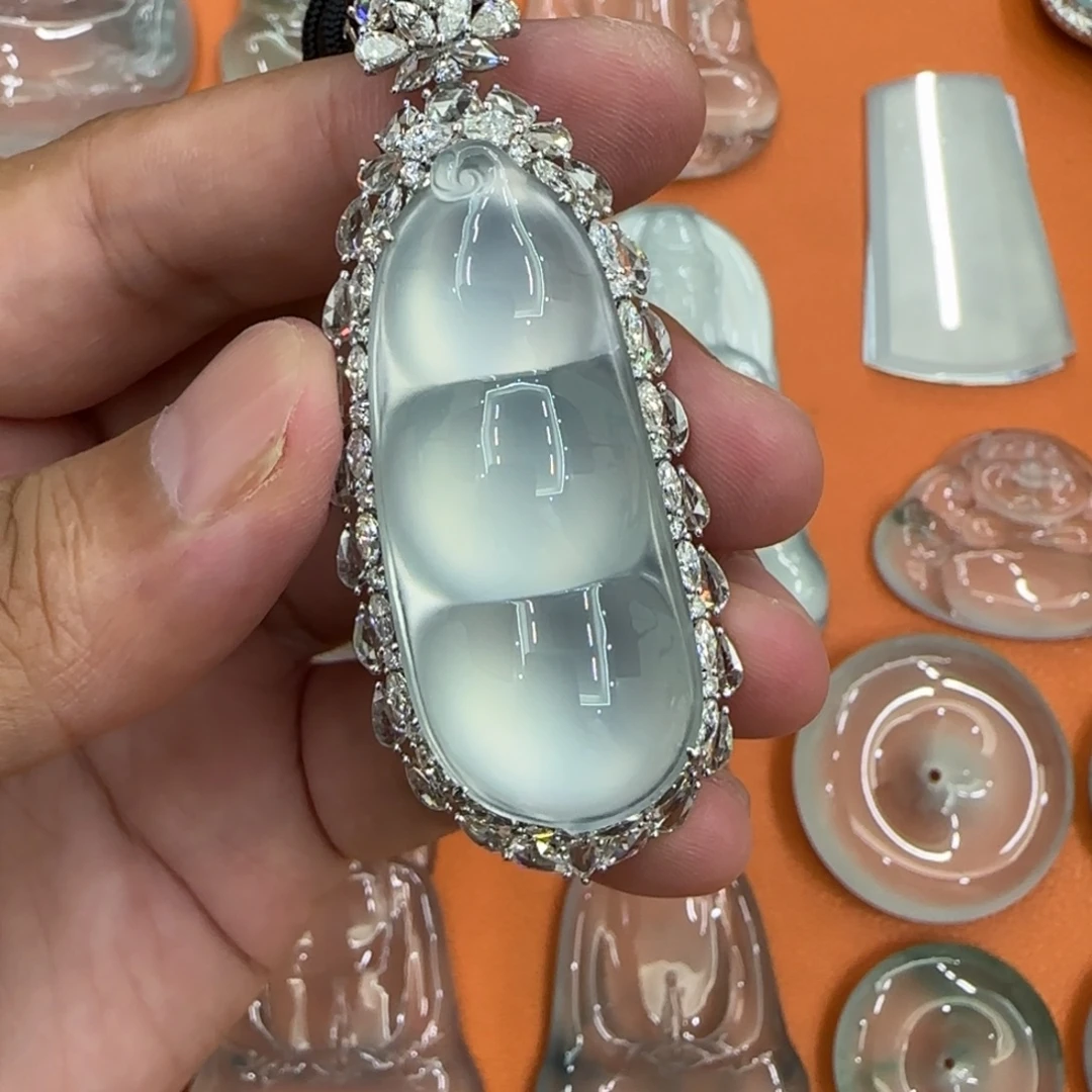 定制翡翠未镶嵌天然
