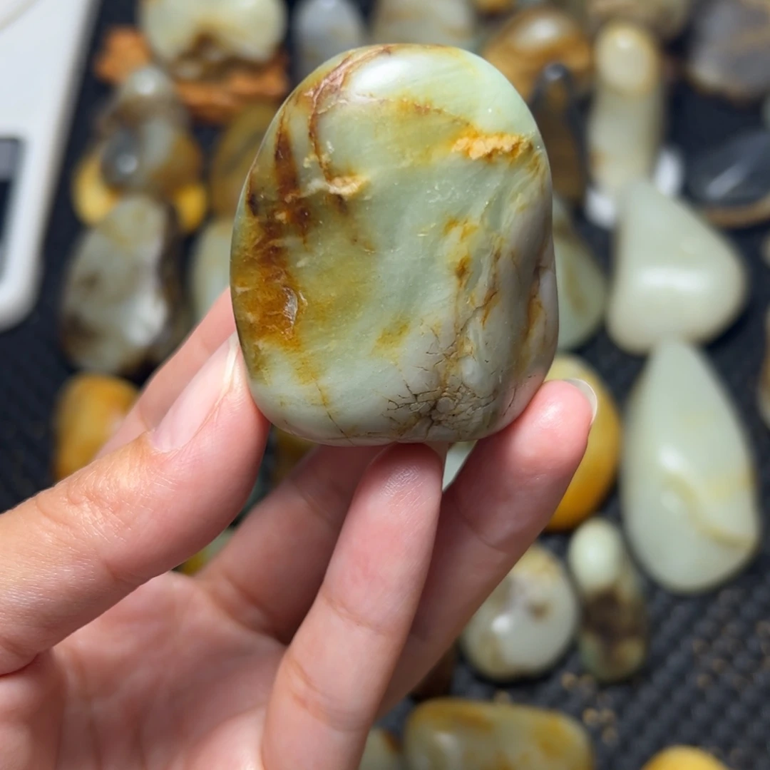 和田玉未镶嵌把件B25