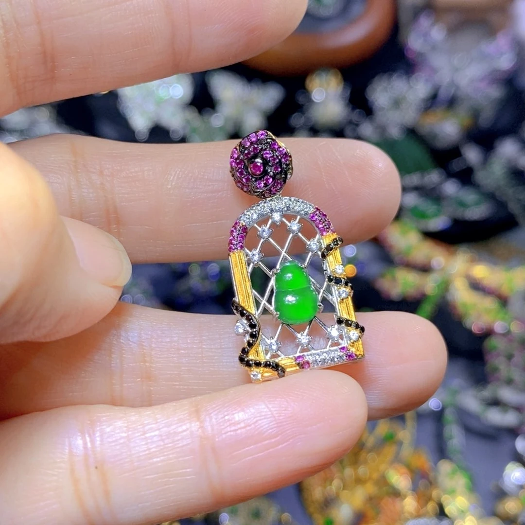 翡翠颈饰银S925镶嵌天然翡翠