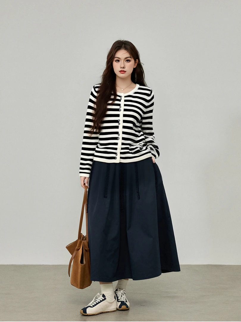 大码女装气质小香风外套女针织开衫2025秋胖mm显瘦条纹上衣