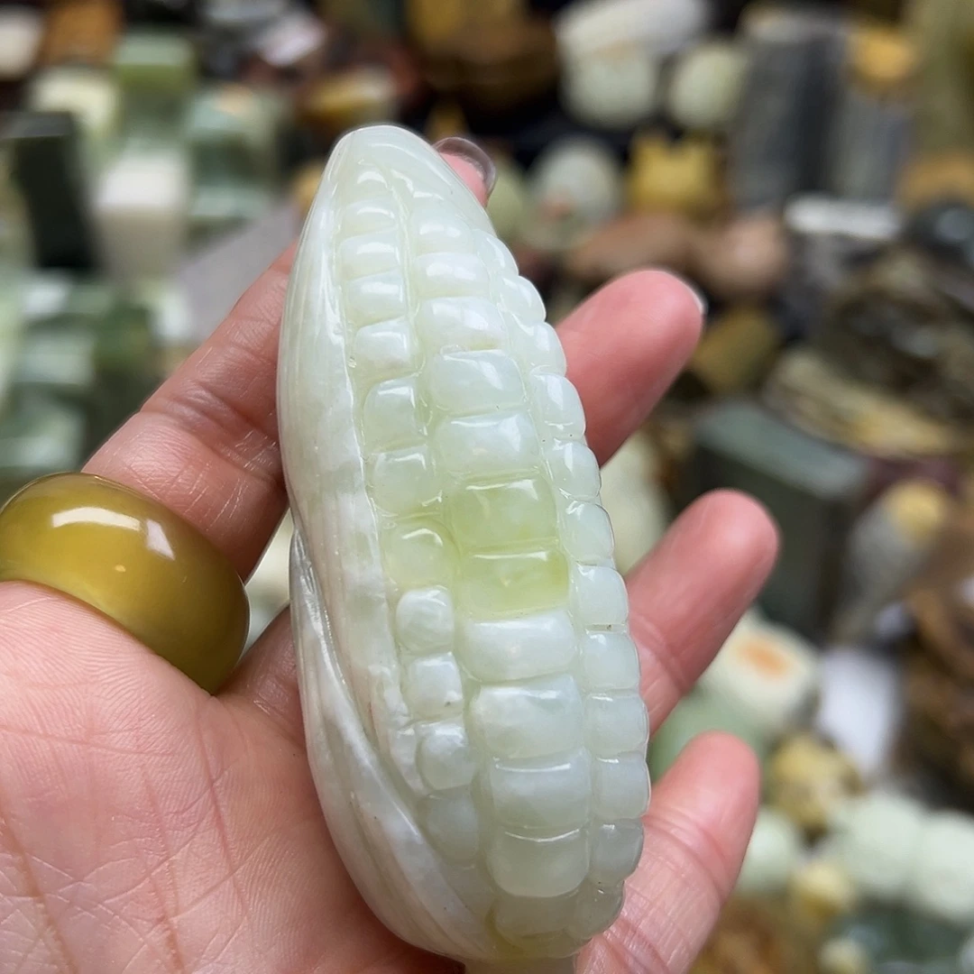 岫玉未镶嵌颈饰岫玉玉米手玩