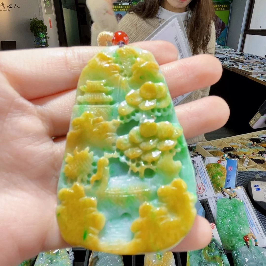 颈饰未镶嵌翡翠翡翠