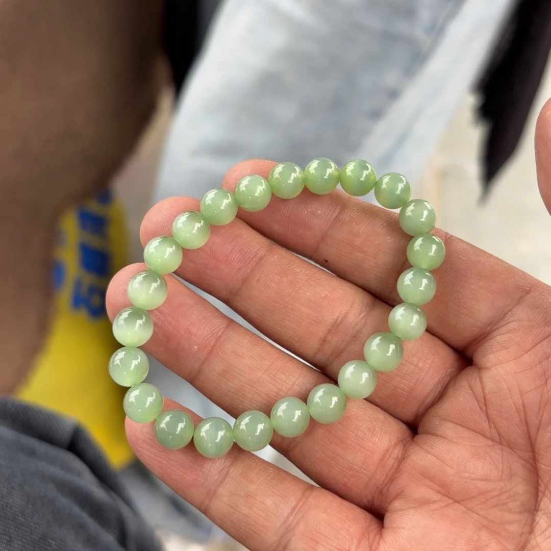 手串未镶嵌和田玉（碧玉）卡8猫眼