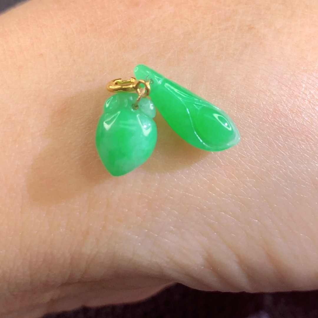 翡翠18K金镶嵌颈饰翡翠