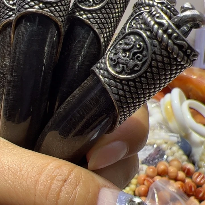 大果紫檀（缅甸花梨）能指甲盖