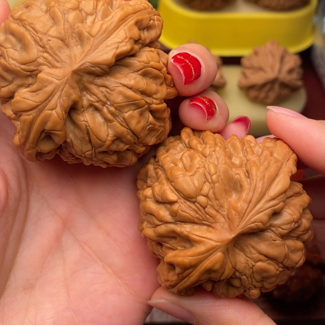 等***圆桃核把件龙鼎54……