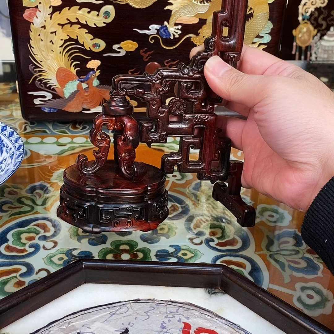 红酸枝木类成套家具大红酸枝架子