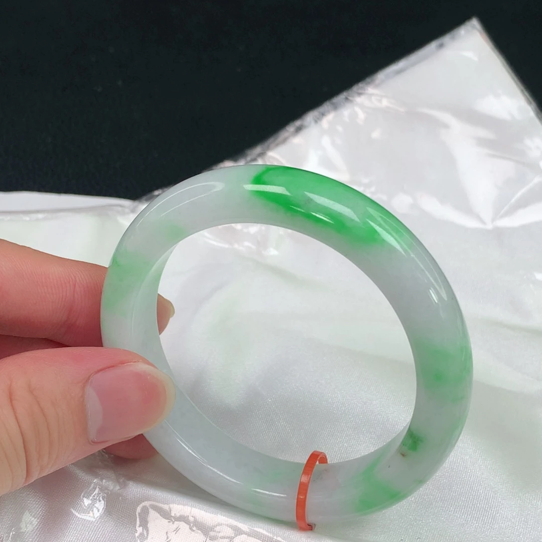 翡翠手镯未镶嵌039