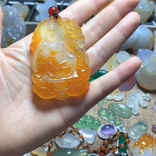 玛瑙/玉髓颈饰未镶嵌