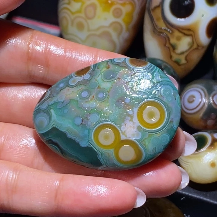 玛瑙/玉髓未镶嵌珠宝奇石13