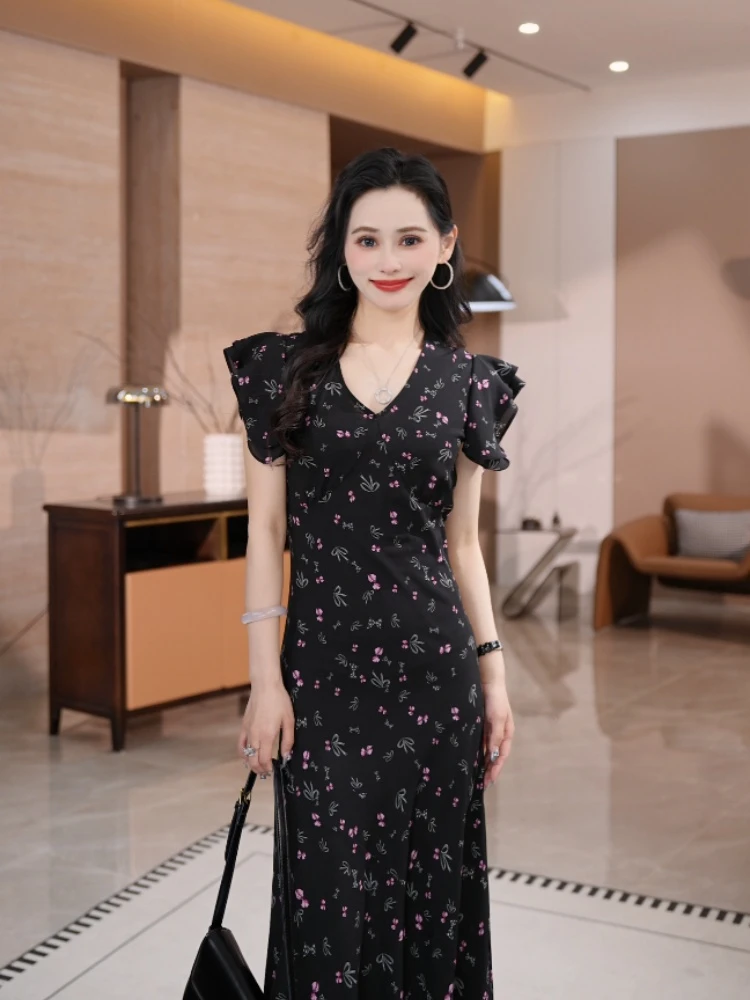 【粉蝶飞舞V领】45度斜裁夏季新款显瘦气质收腰法式连衣裙-V2506