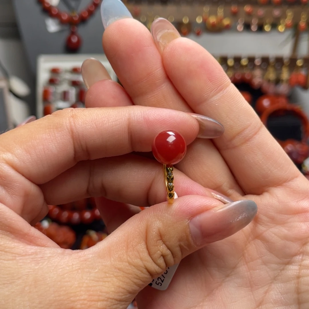 【闪购商品】银S925镶嵌圆珠戒指南红玛瑙小**.
