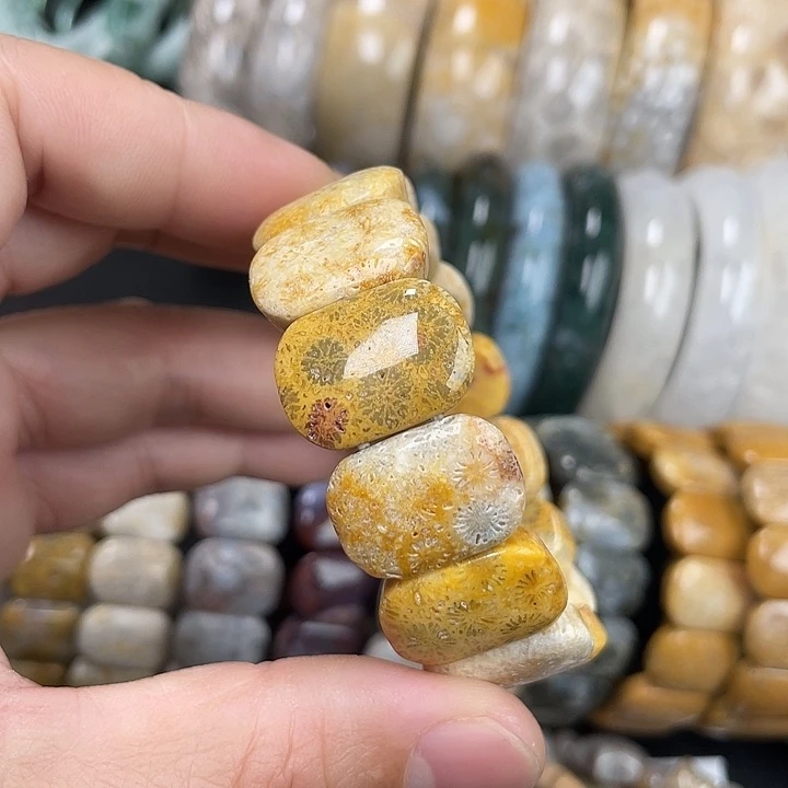 硅化珊瑚（珊瑚玉）未镶嵌吊坠(不含链)