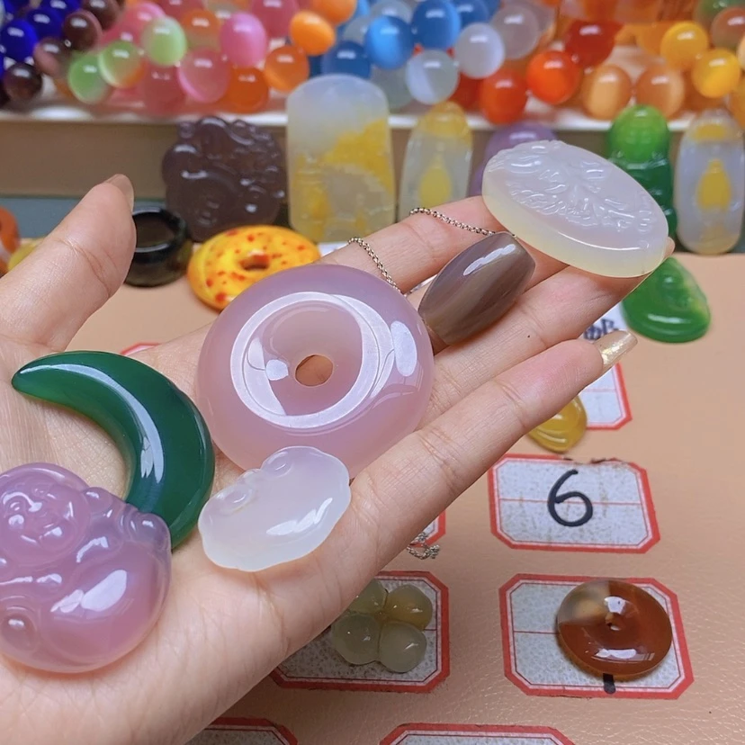 【闪购商品】玛瑙/玉髓颈饰未镶嵌王****财