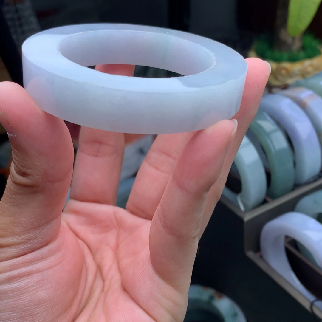 未镶嵌手镯定制翡翠定制手镯