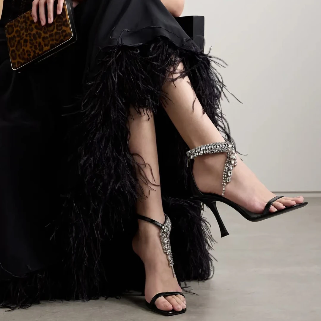 2025年夏季新款方头露趾一字带水钻凉鞋女黑色性感细跟高跟鞋