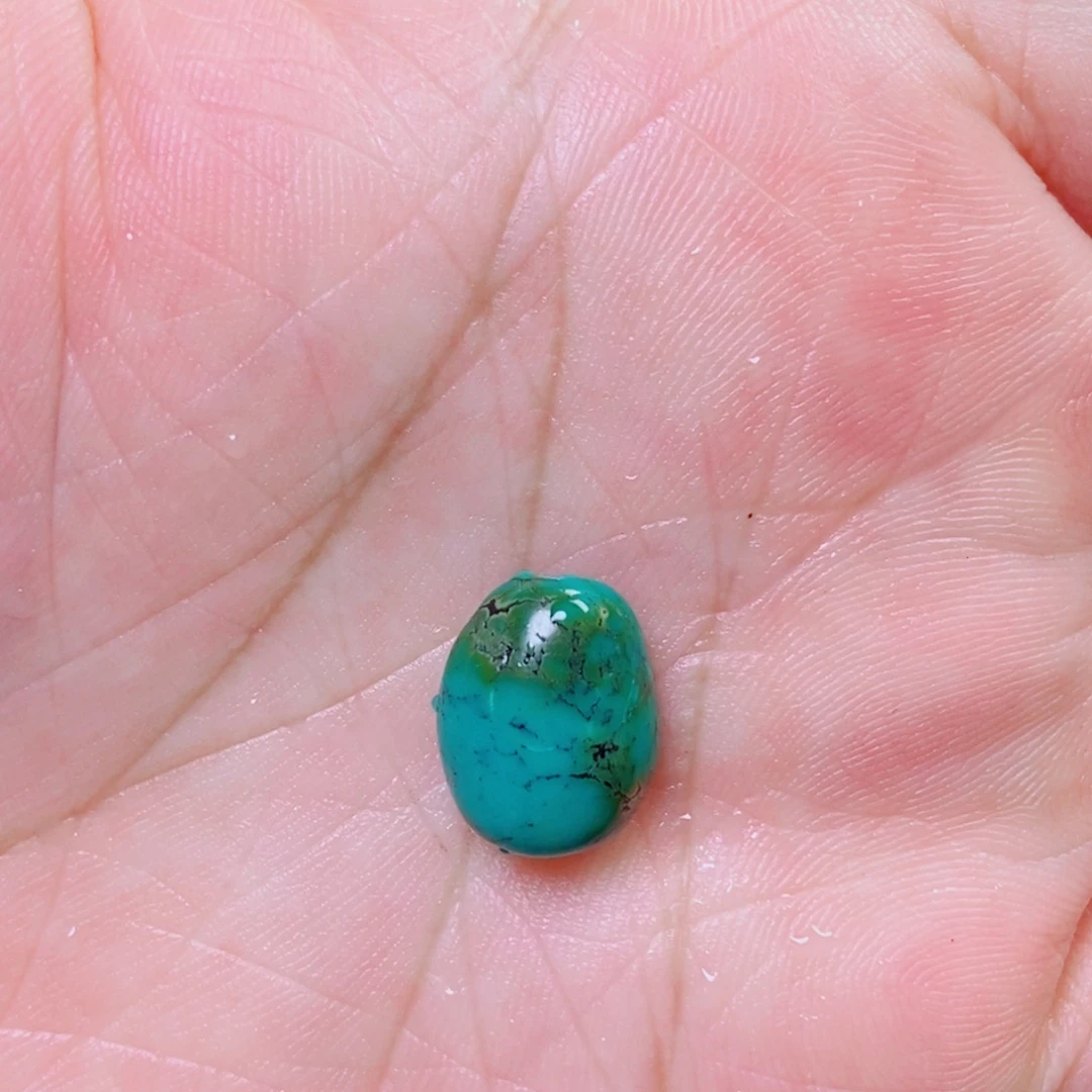 绿松石未镶嵌挂件