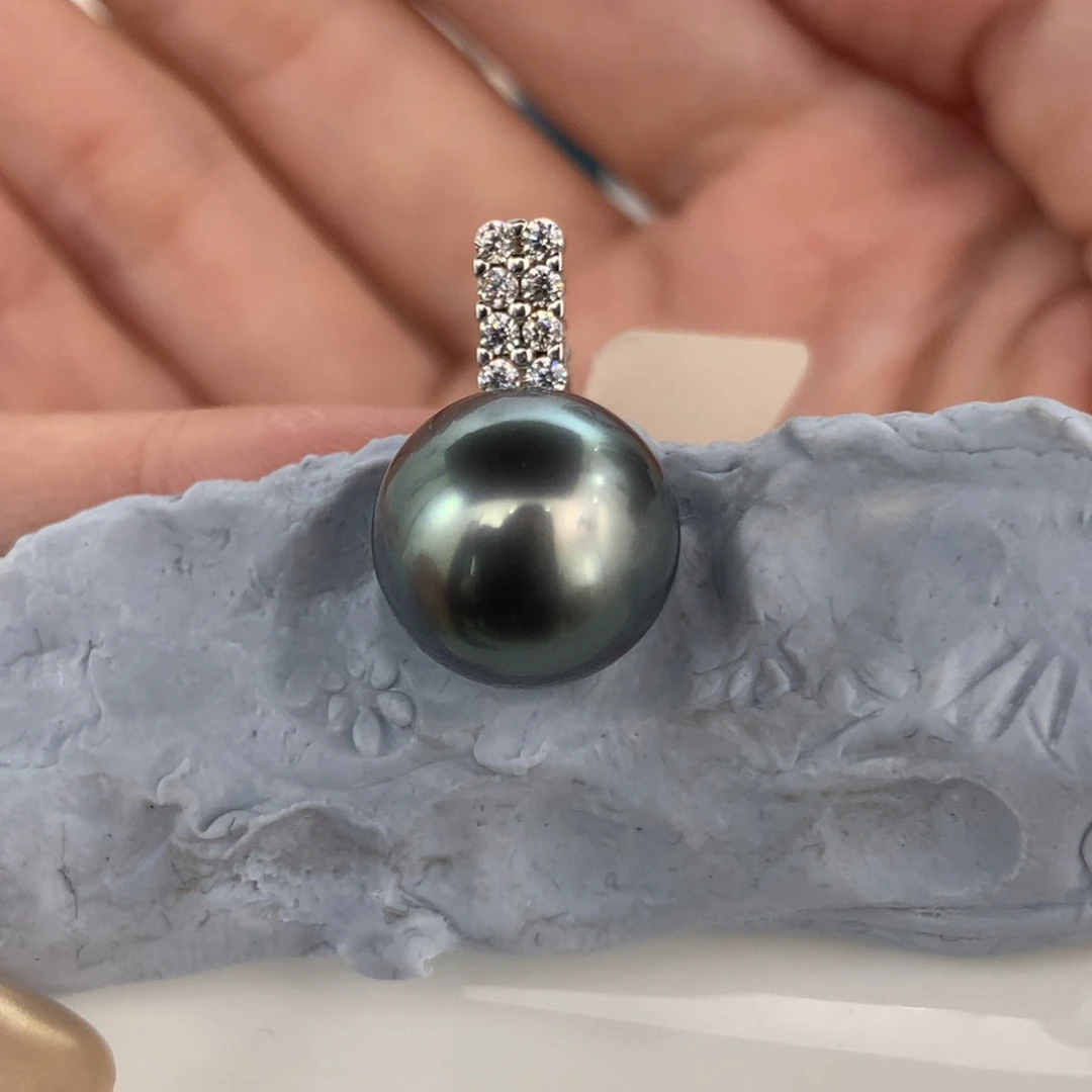 定制海水珍珠银S925镶嵌吊坠(不含链)大溪地蓝绿色正圆微瑕11.9mm