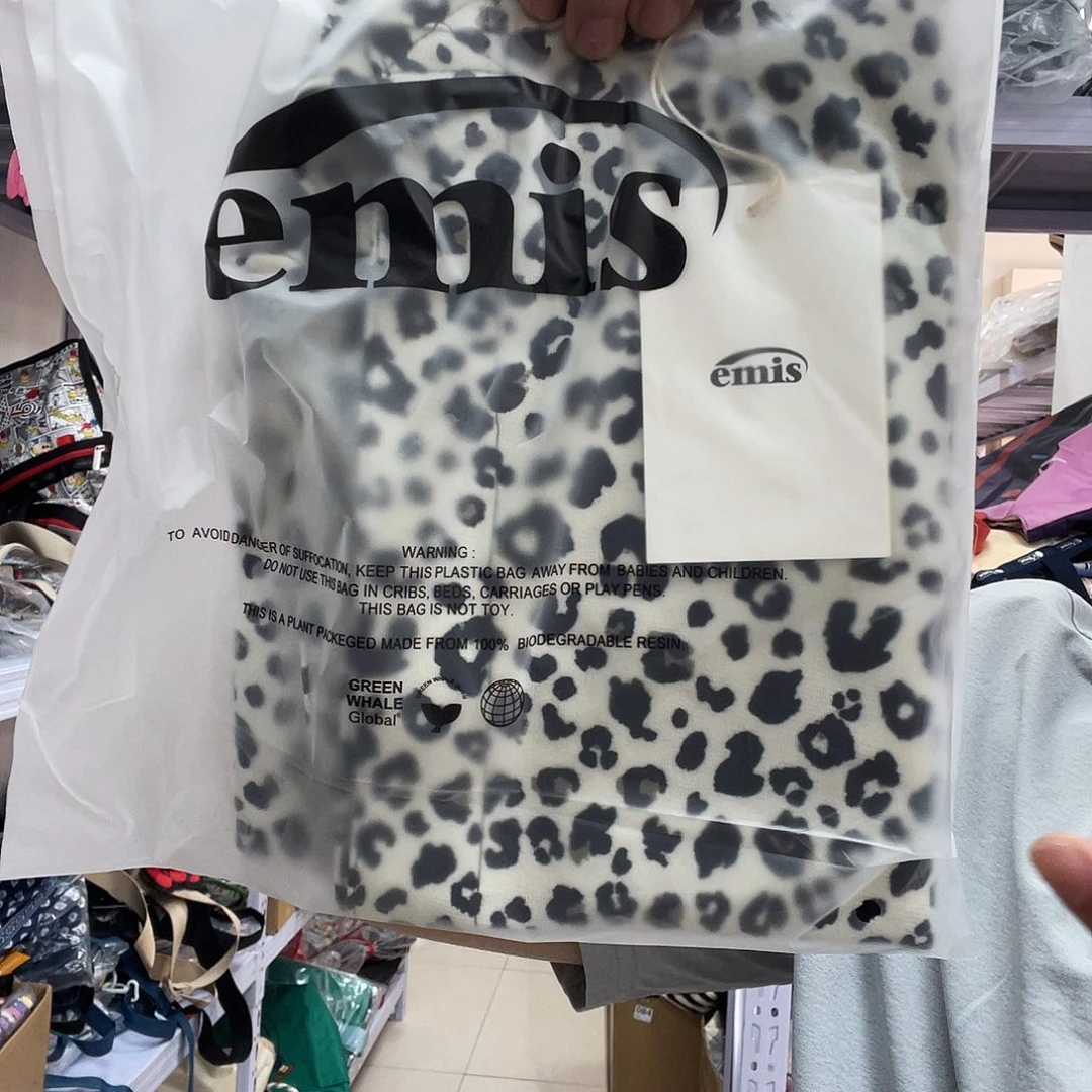 PU化妆包等各种产品和