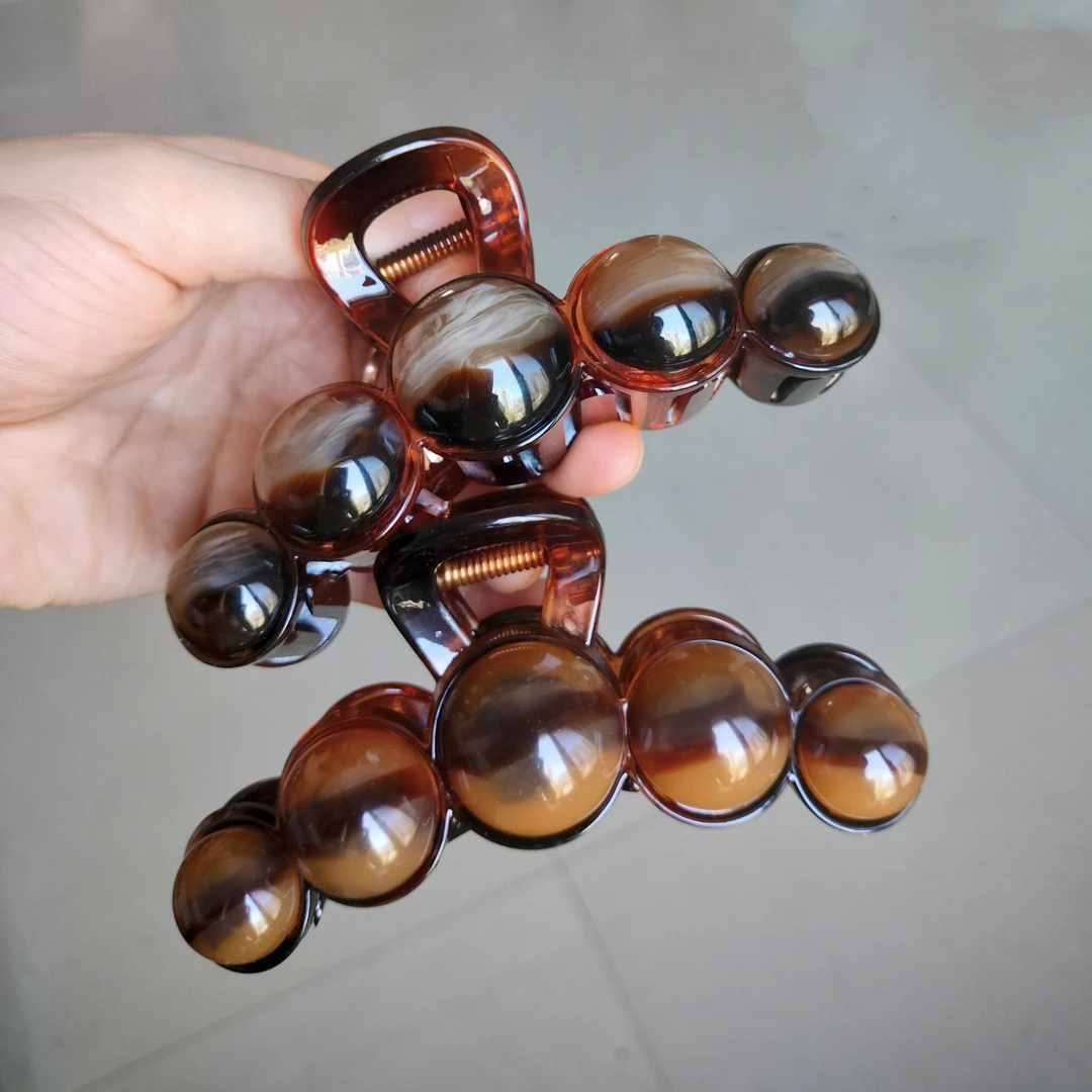 高级感珠珠头发抓夹秋冬大号鲨鱼夹女2024新款后脑勺夹子发夹发饰