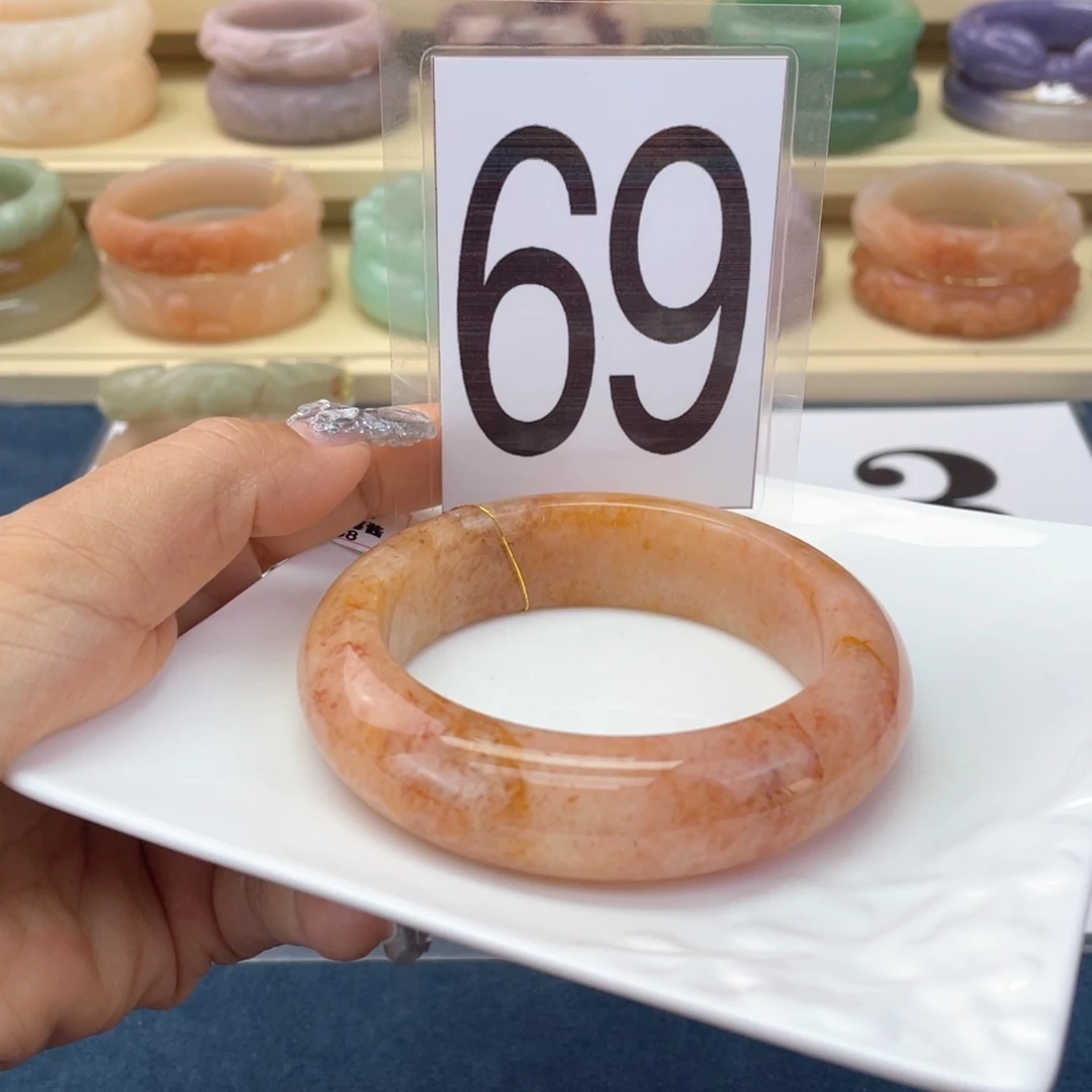 石英质玉未镶嵌手镯