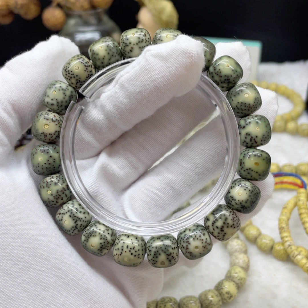 星月菩提手串12石玉