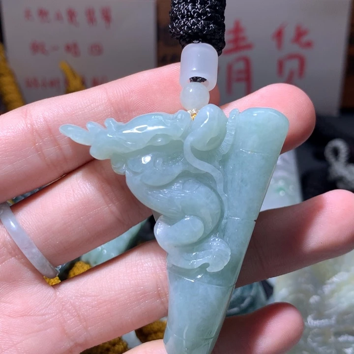 翡翠未镶嵌颈饰保真天然a货翡翠
