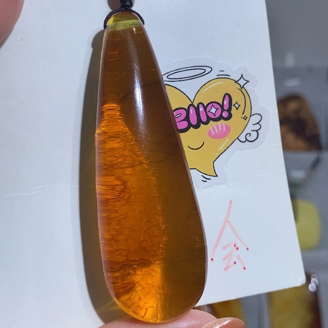 定制琥珀未镶嵌琥珀。