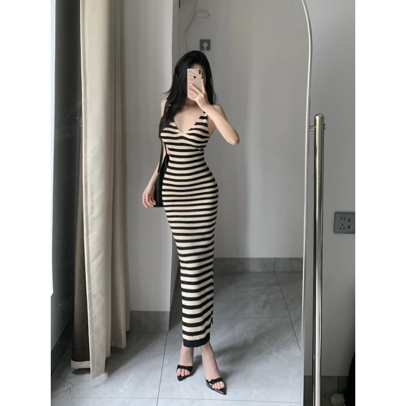 亲身体验~连衣裙韩系条纹吊带V领性感辣妹气质显瘦收腰内搭包臀裙