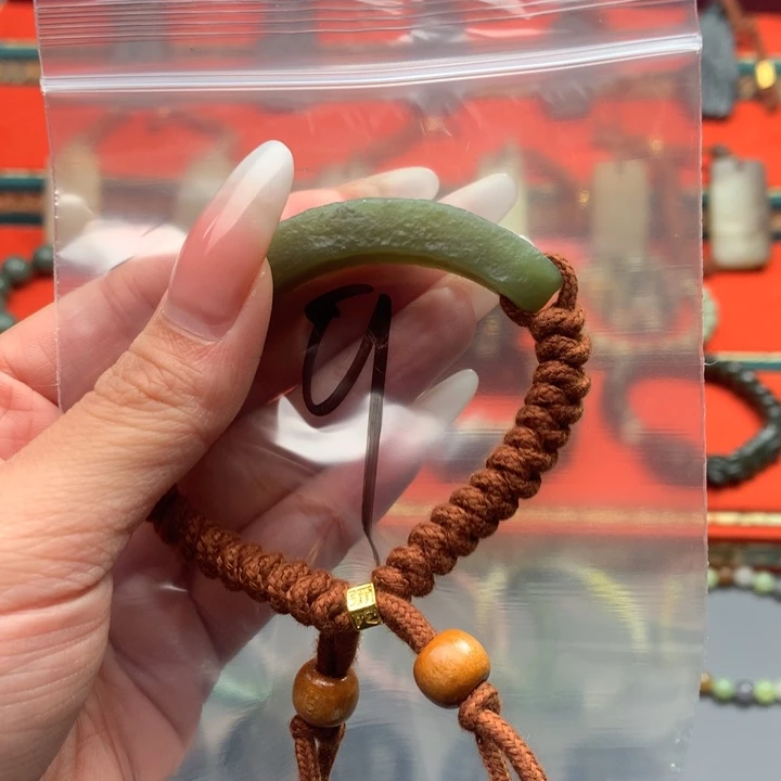 和田玉（糖玉）颈饰未镶嵌