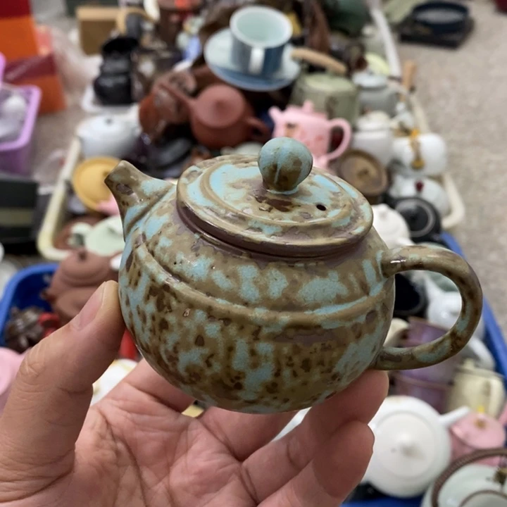 陶瓷艺术品及陶瓷壶
