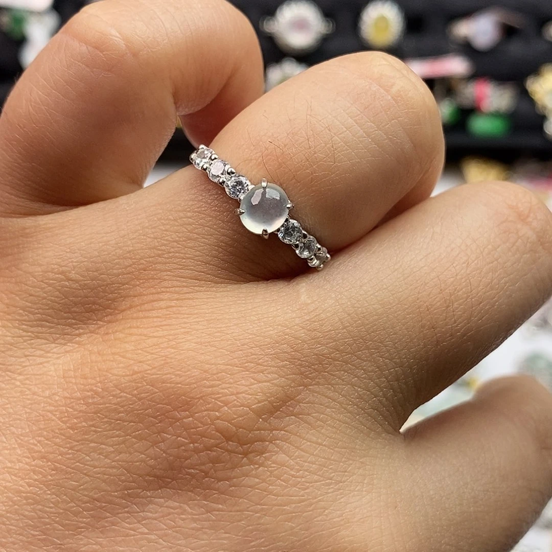 翡翠未镶嵌戒指翡翠