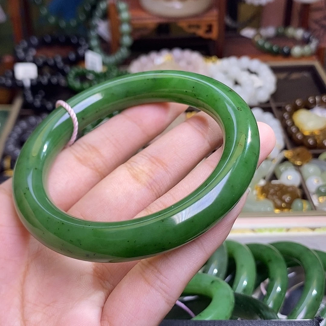 和田玉未镶嵌颈饰碧玉辣绿俄七老矿料圆条手镯56.5