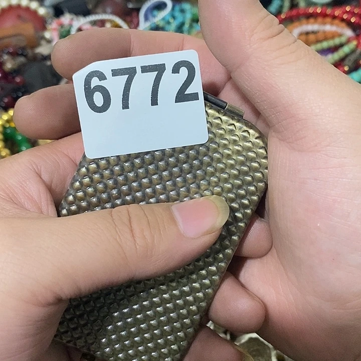 美**天前后的两个人都是我6772