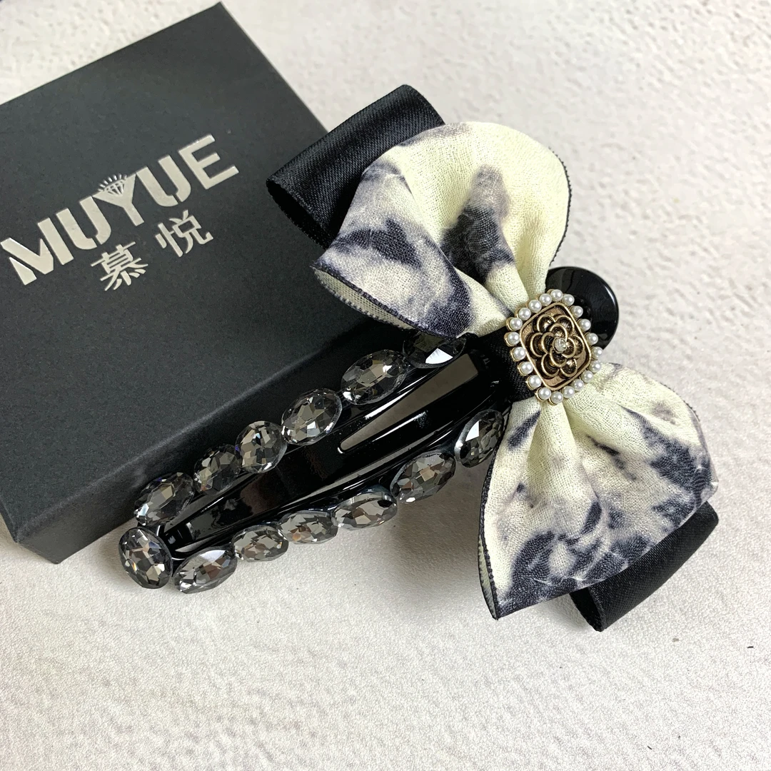 慕悦-M069专柜正品网纱山水雕花蝴蝶结轻奢大号盘发鸭夹侧抓