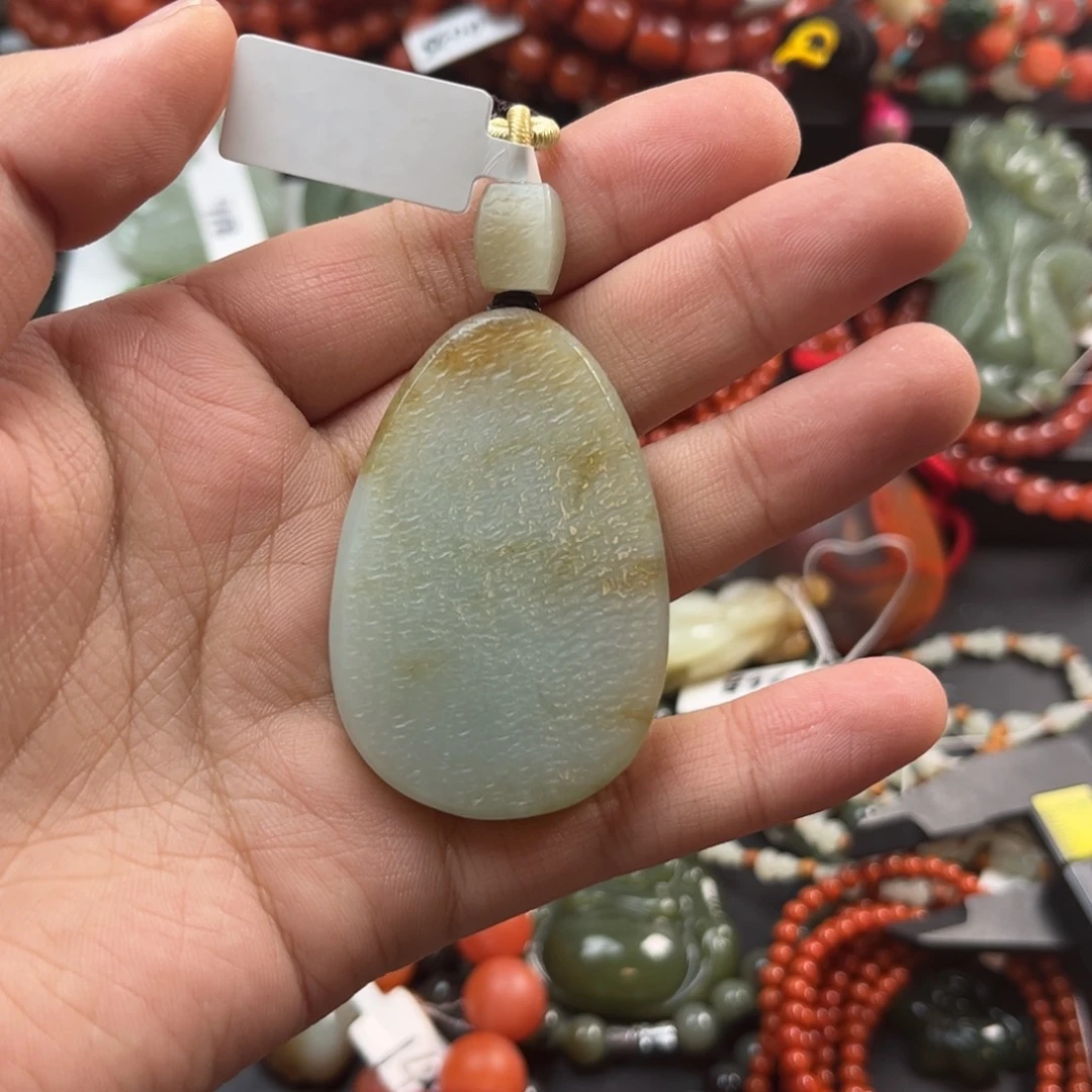 和田玉未镶嵌珠宝奇石