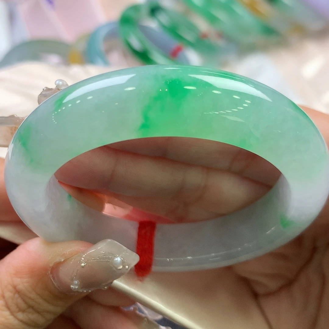 翡翠未镶嵌手镯51.3正圈