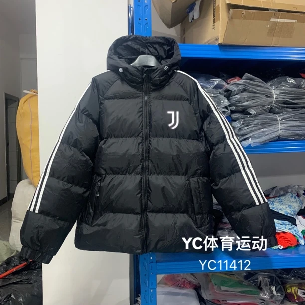 冬季拜仁皇马尤文德国棉服保暖连帽外套防风防水户外训练服出场服