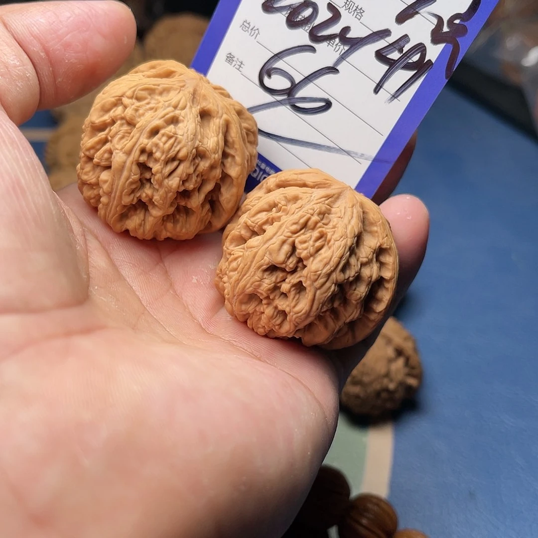 【闪购商品】文玩核桃吊坠陈*六