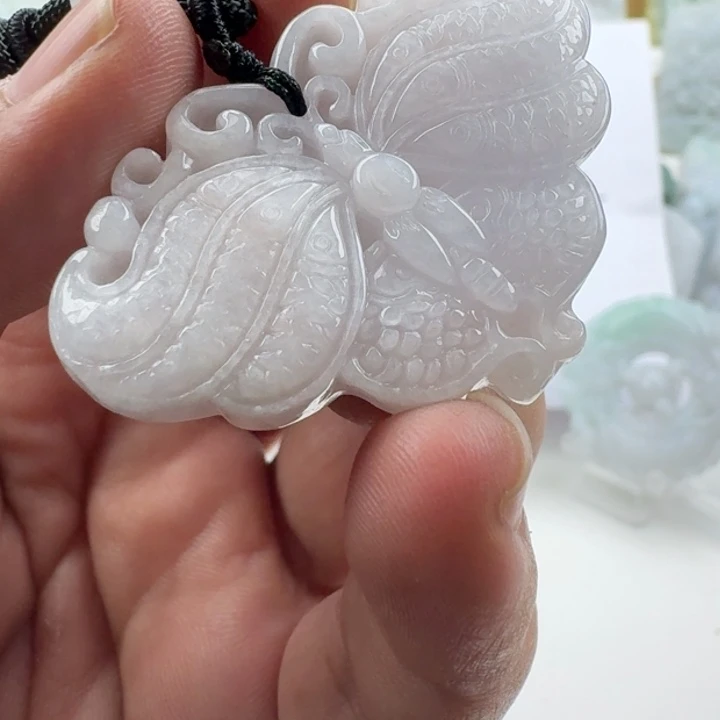 翡翠未镶嵌颈饰天然缅甸A货翡翠