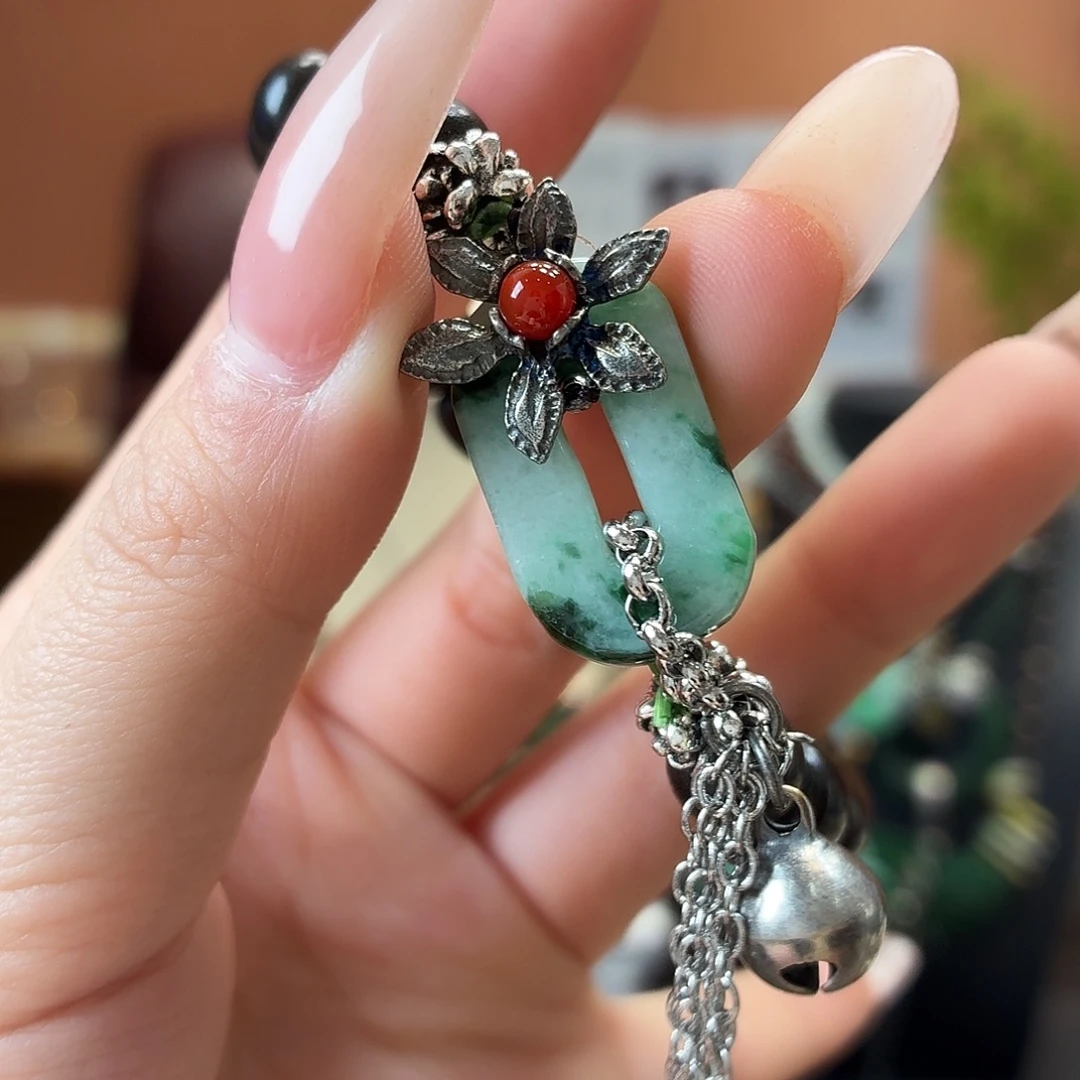 翡翠未镶嵌耳饰手串