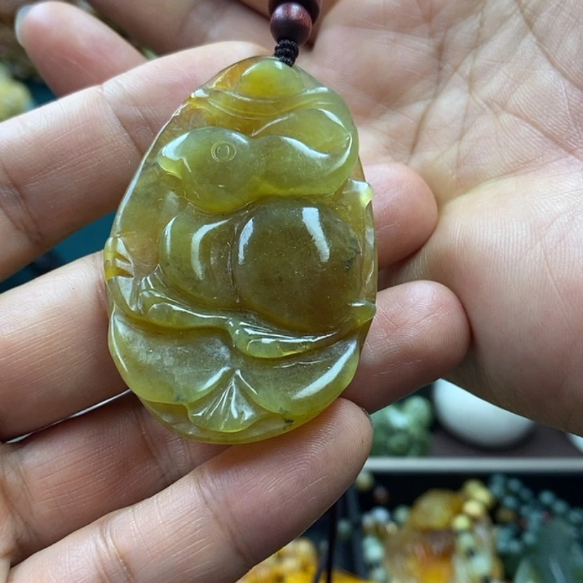 【闪购商品】蛇纹石玉未镶嵌吊坠