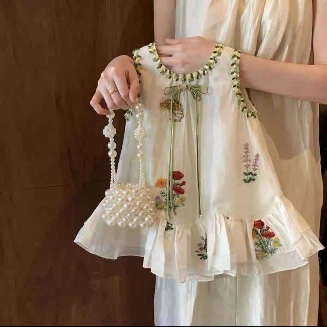 女童连衣裙夏款女宝宝国风刺绣连衣裙洋气荷叶边背心裙56099