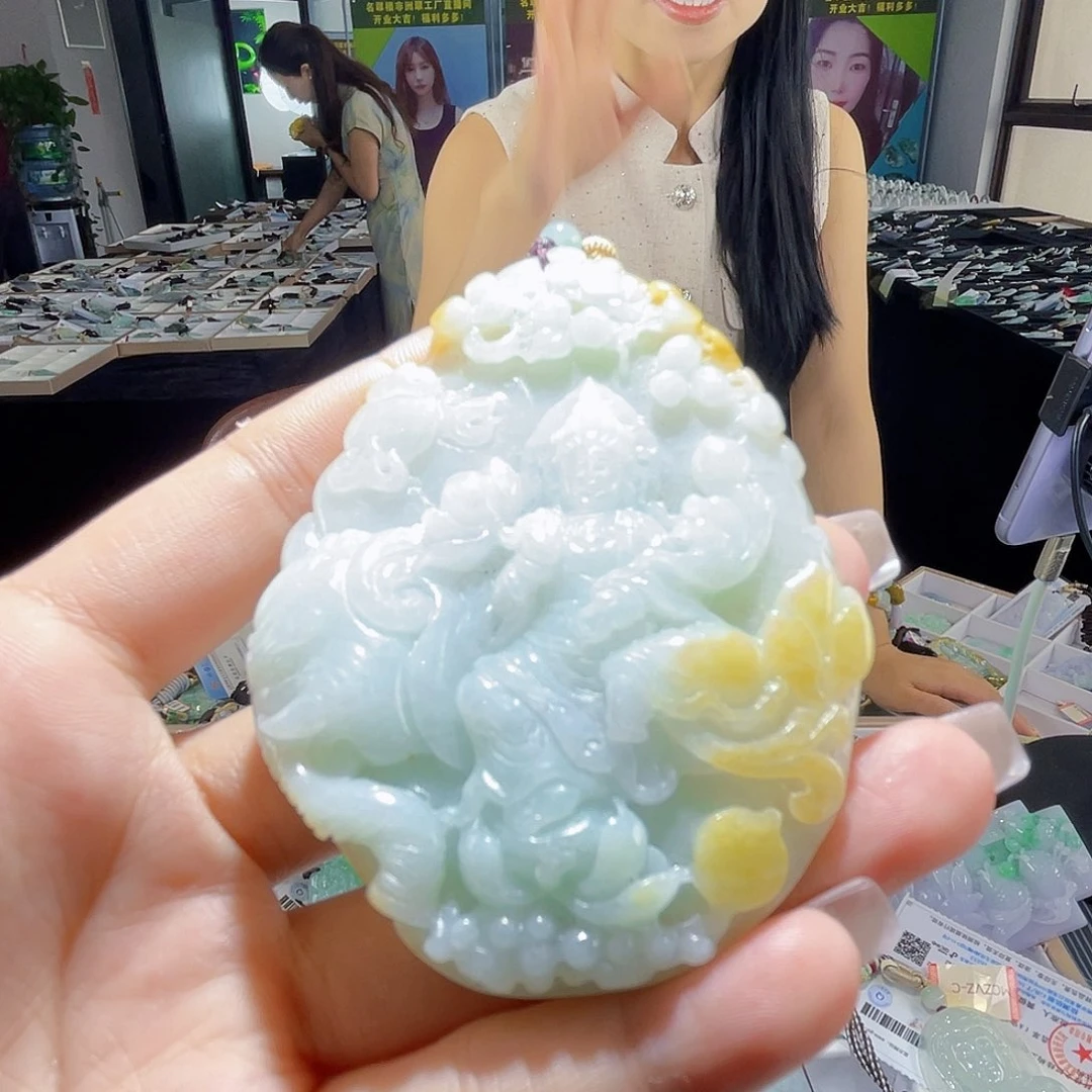 颈饰未镶嵌翡翠一个