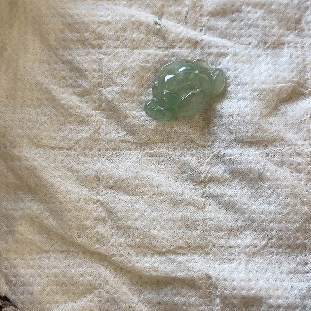 翡翠未镶嵌颈饰弋*