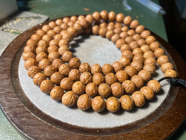 黄油皮大眼文玩酸枣核