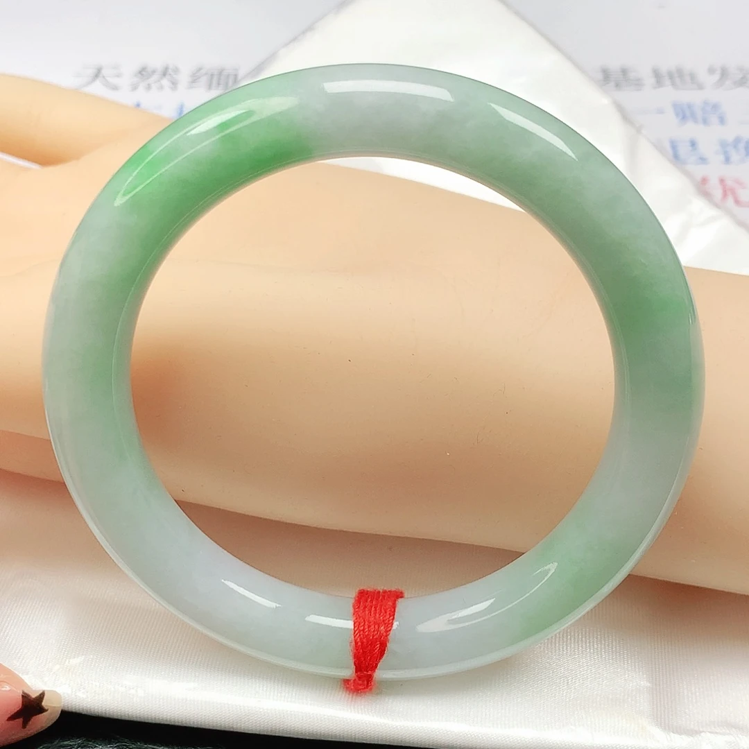 翡翠手镯未镶嵌翡翠56.6晴绿飘果绿圆条